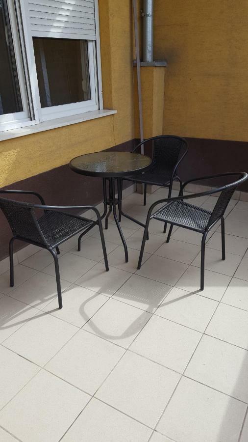 Liget Apartment, Terrace, Free Parking, Ac Apartament *
